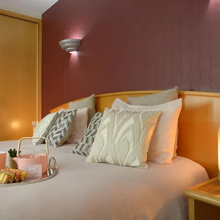 Hotel Le Patio Bastille Paris