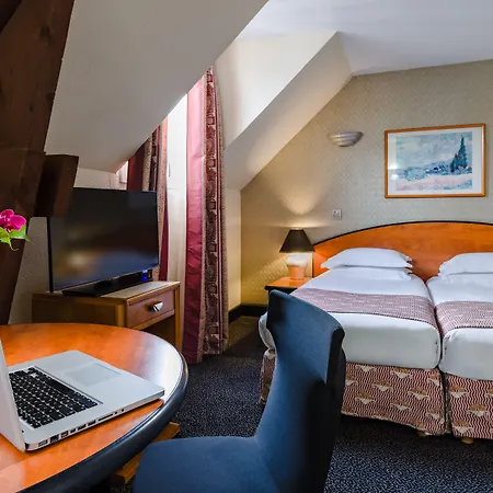 Le Patio Bastille 3*