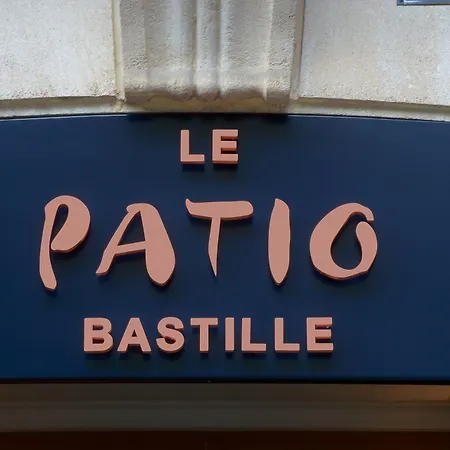 Le Patio Bastille 3*