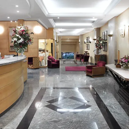 Le Patio Bastille 3*