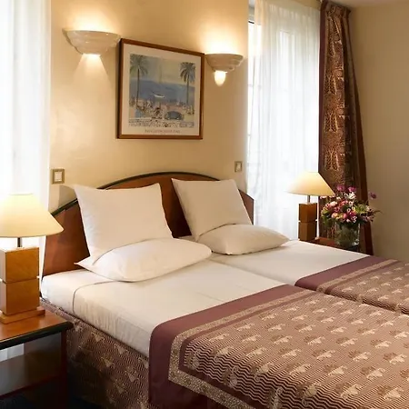 Le Patio Bastille 3*