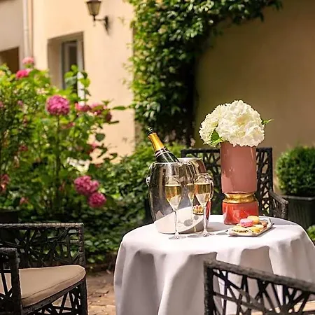 Le Patio Bastille