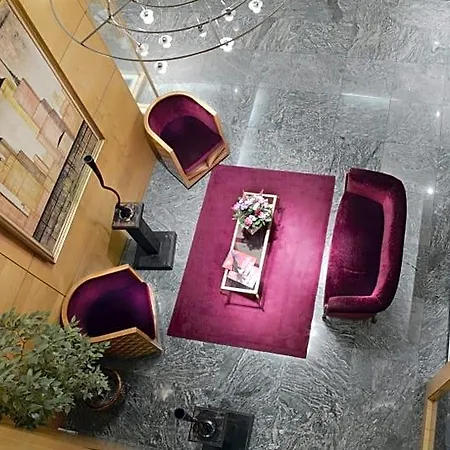Le Patio Bastille Hotel