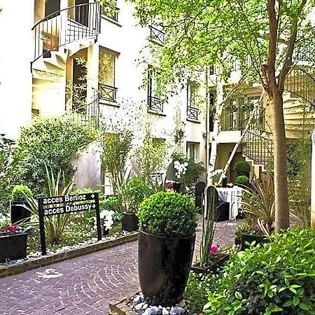 Le Patio Bastille Hotell 3*