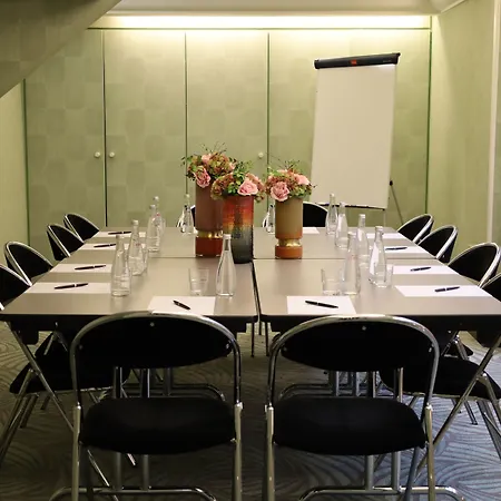 Hotel Le Patio Bastille 3*
