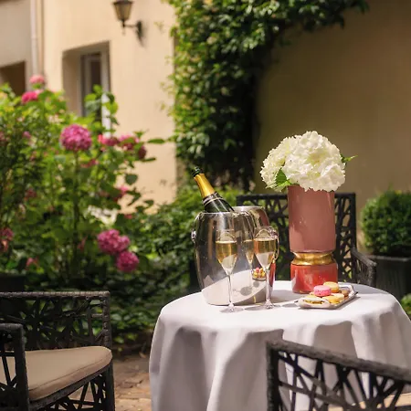 Le Patio Bastille Hotel 3*