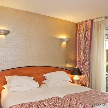 لو باتيو باستيل