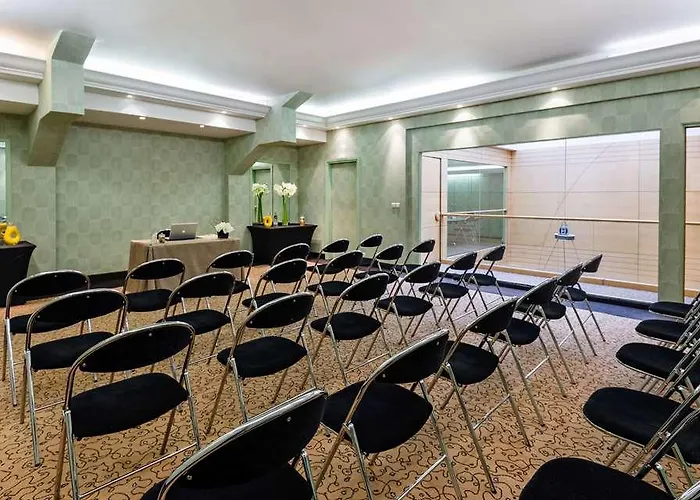 Le Patio Bastille 3*