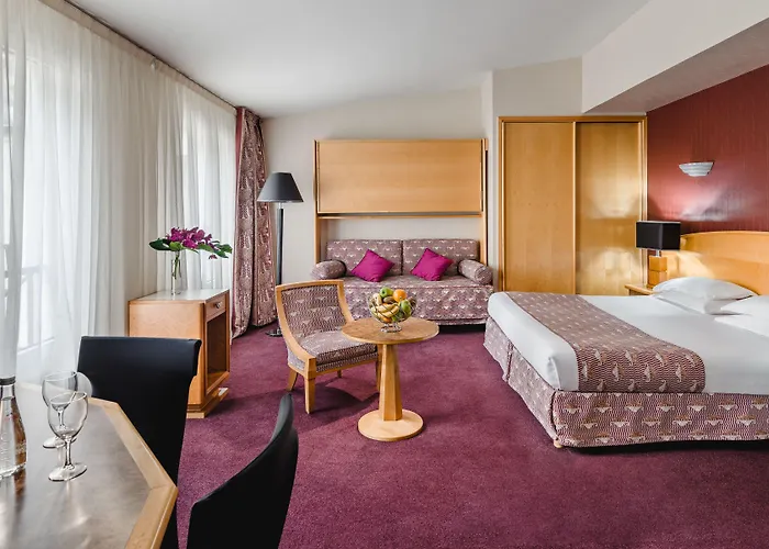 Le Patio Bastille Hotel