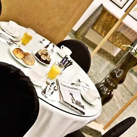 Le Patio Bastille 3* פריז