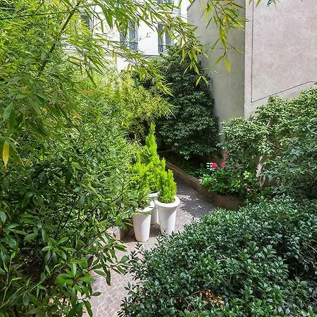 Le Patio Bastille 3*