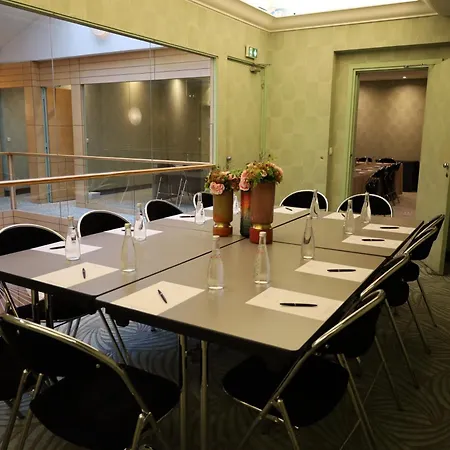 Le Patio Bastille 3* פריז
