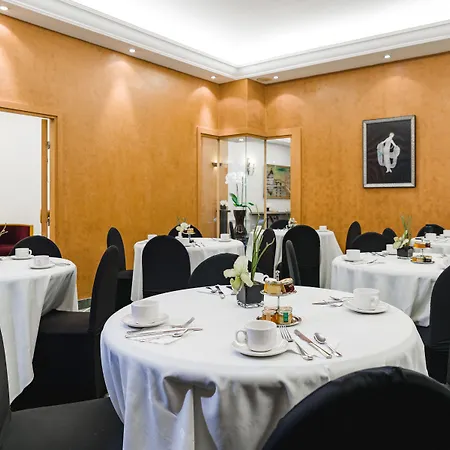 Le Patio Bastille פריז