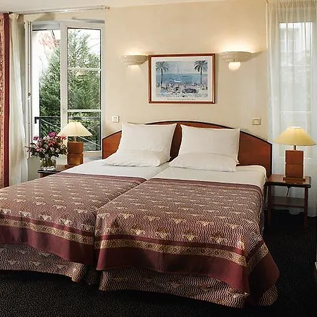 Le Patio Bastille Hotel 3*