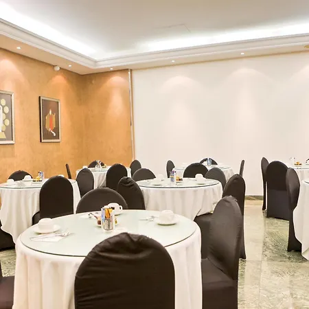 מלון Le Patio Bastille 3*