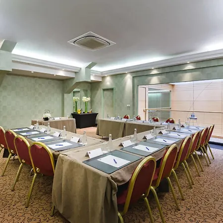 Le Patio Bastille Hotel