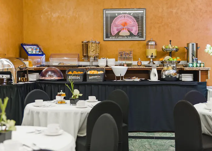 Le Patio Bastille Hotel